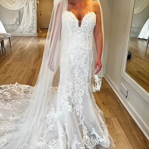 Maggie Sottero Frédérique Royale sexy lace bridal gown